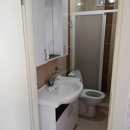 Omar Cavus Ciftligi Eldivan